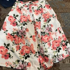 Agnes & Dora Skirt Size Large. Never worn. Floral.